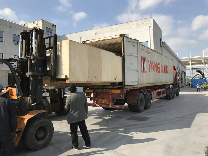模具出口马来西亚海运双清到门货运代理物流